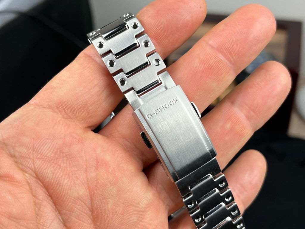 G-Shock GM-B2100, ha valami acélosra vágynál GM-B2100