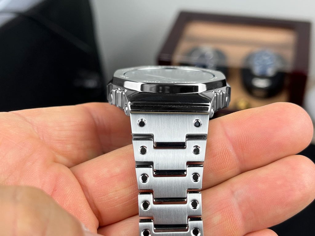 G-Shock GM-B2100, ha valami acélosra vágynál GM-B2100