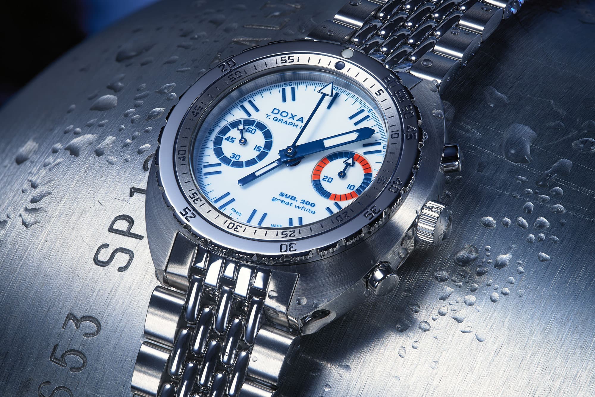 DOXA SUB T.Graph II „Great White” Topper Edition A DOXA különkiadás részlete, más nézetből.