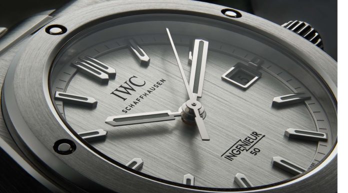 IWC felélesztette a ritka 1970-es évekbeli ezüst Ingenieur-számlapot: két új évfordulós modell érkezett IWC Ingenieur Automatic 50th Anniversary Editions Resurrect A Rare 1970s Silver Dial