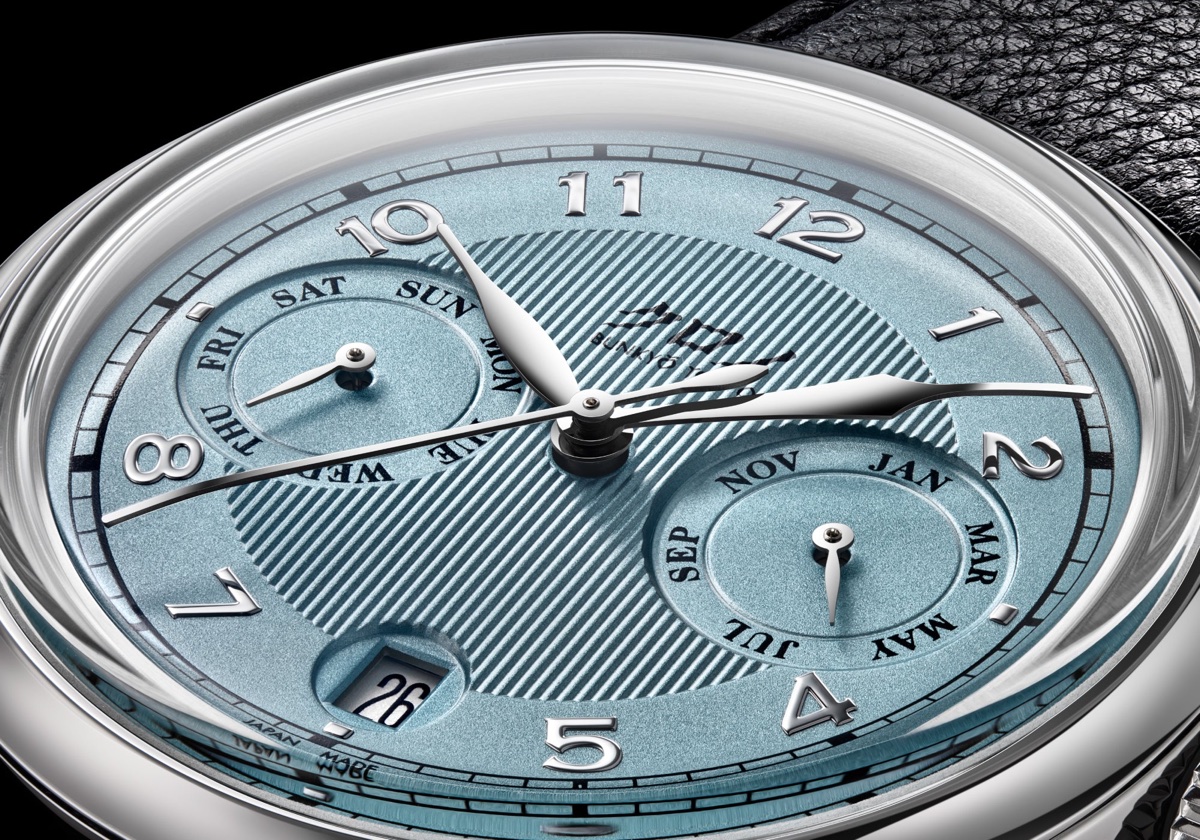 A Kurono Tokyo kék számlappal tér vissza a Calendrier-hez, de csak nagyon keveseknek jut belőle Introducing – The Kurono Tokyo Calendrier “Small Batch Release” in Saxe Blue