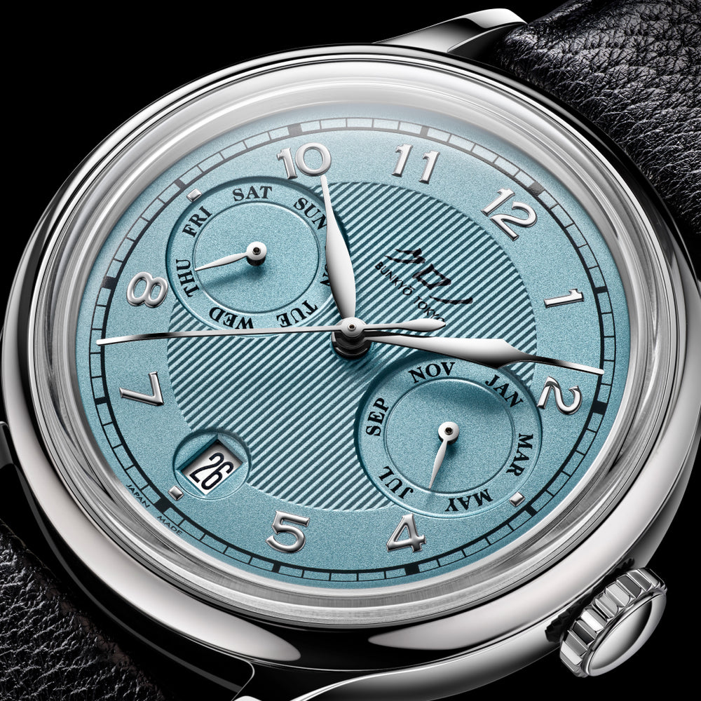 A Kurono Tokyo kék számlappal tér vissza a Calendrier-hez, de csak nagyon keveseknek jut belőle Introducing – The Kurono Tokyo Calendrier “Small Batch Release” in Saxe Blue