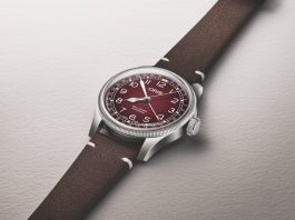 Burgundi számlappal és szarvasbőr szíjjal érkezik az Oris Big Crown Pointer Date x Cervo Volante 01 754 7785 4038-Set_Oris x Cervo Volante