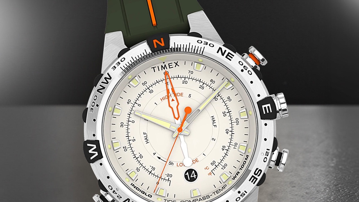 Timex túraóra-útmutató: mi számít tényleg a terepen, és mi csak funkciólista Front view of the Timex Expedition Tide-Temp-Compass watch showcasing its cream dial with orange tide hand, luminous markers, compass bezel, and a black date window at 6 o’clock.