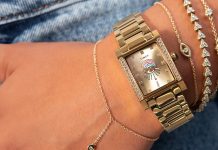Timex és Jacquie Aiche közös órája: az Éclat kollekció két ékszerszerű időmérőt hoz Gold-tone Timex x Jacquie Aiche Éclat watch worn with layered gold and crystal bracelets.
