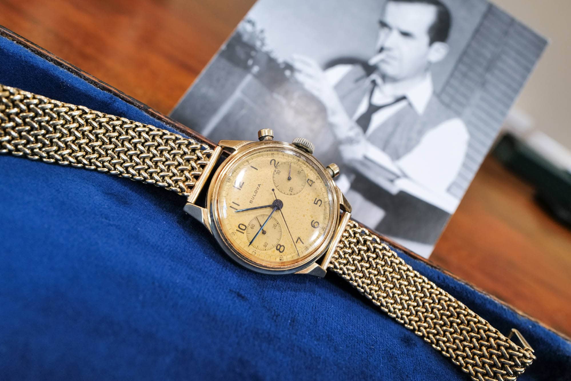 Edward R. Murrow arany Bulova kronográf