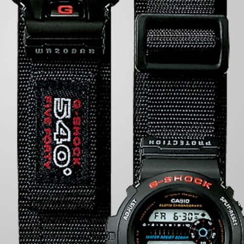 G-Shock DW-6900BD hosszú, kabát fölé csatolható szíjjal