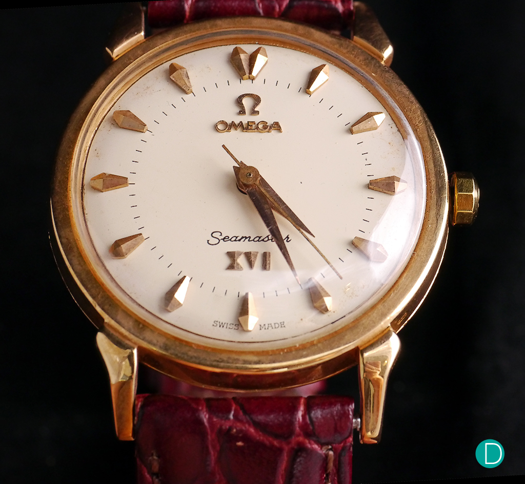 Omega Seamaster XVI kereskedelmi változata applikált római XVI jelöléssel a számlapon