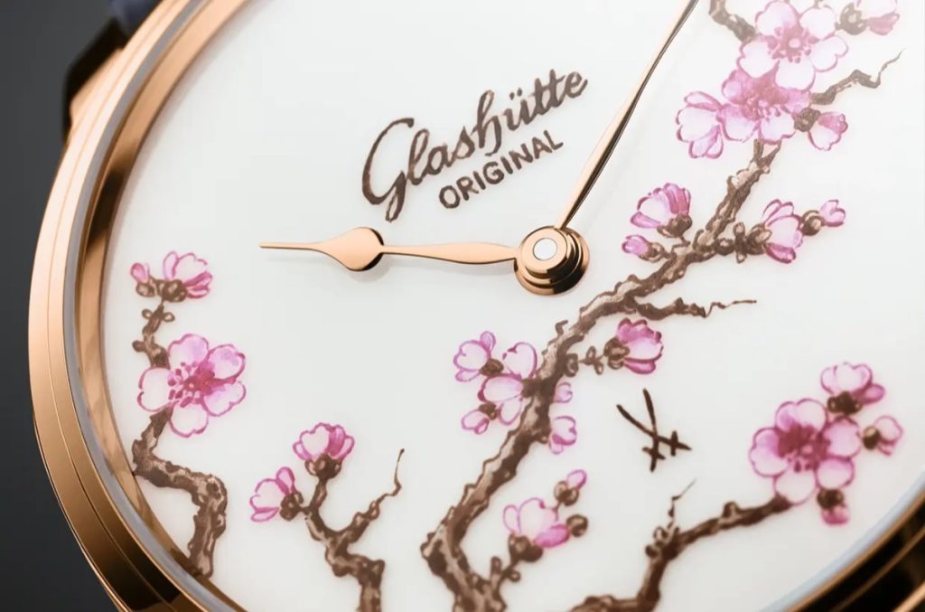 Glashütte Original Senator Meissen „Cherry Blossom”: kézzel festett porcelán számlap vörösarany tokban GLASHÜTTE ORIGINAL Senator Meissen Cherry Blossom