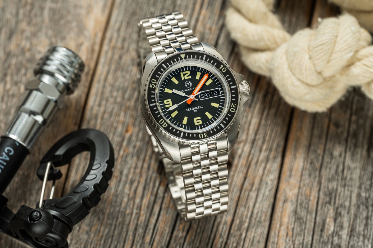 Sea Quartz 30 Heritage - Black Dial [38mm] Bundle
