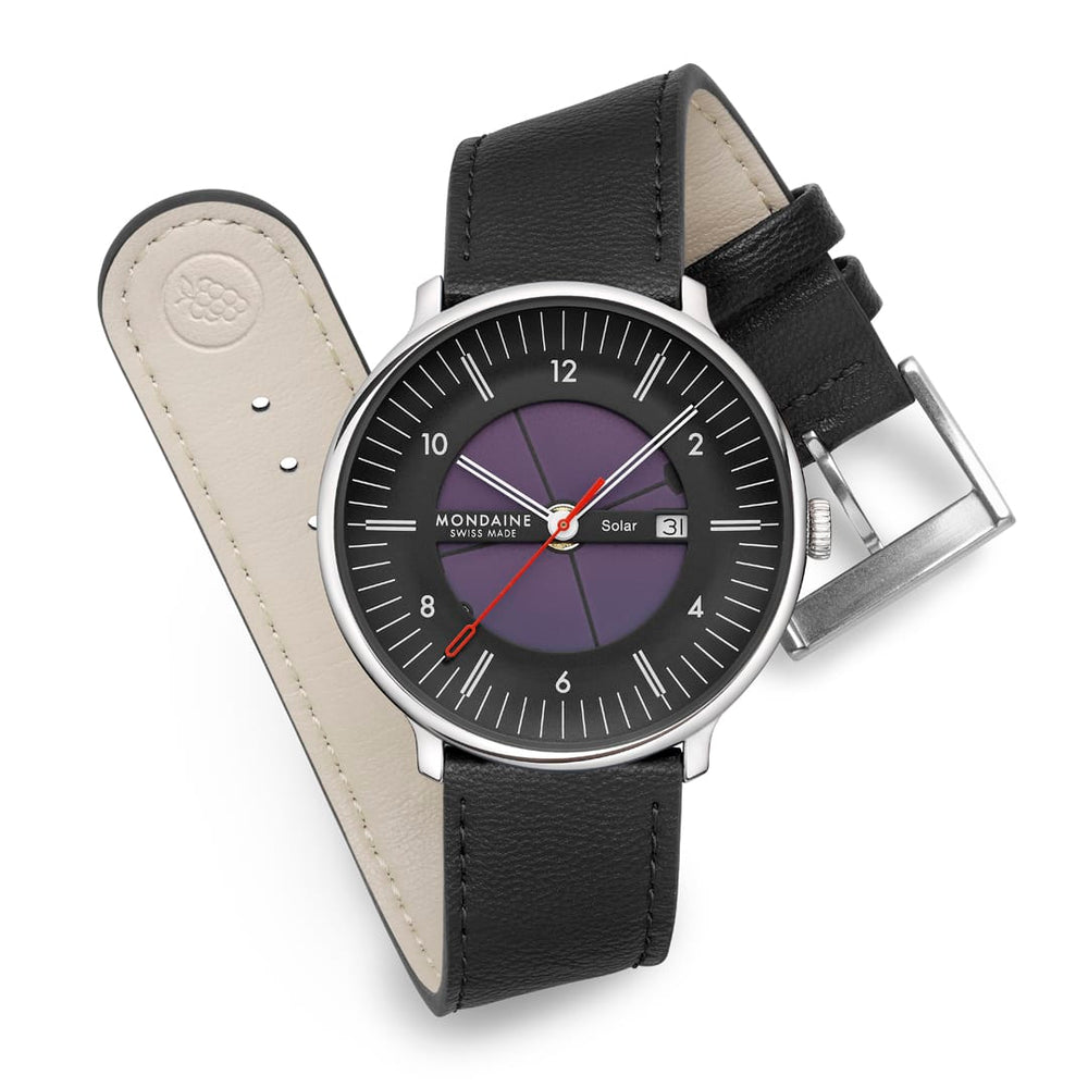 Mondaine Doppio Solar Skeleton: napelemek a számlap közepén, 500 dollár alatt Doppio Solar Skeleton, Polished Steel, 41 mm, Vegan Grape Leather