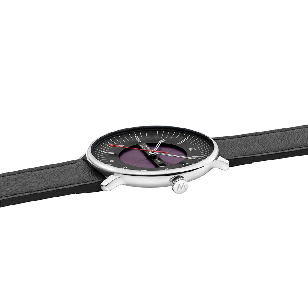 Mondaine Doppio Solar Skeleton: napelemek a számlap közepén, 500 dollár alatt Doppio Solar Skeleton, Polished Steel, 41 mm, Vegan Grape Leather