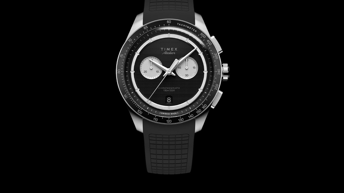 Timex Atelier Chronograph Quartz M1q: svájci kvarccal nyit lejjebb az Atelier Front view of Timex Atelier Chronograph Quartz M1a 40mm with black dial, dual subdials, date window, and tachymeter scale